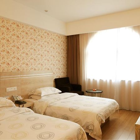Gude Hotel - Hongdu Avenue Branch Наньчан Экстерьер фото